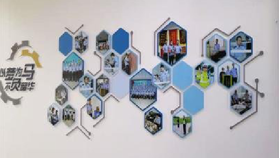  九龙文化墙最常见的做法。